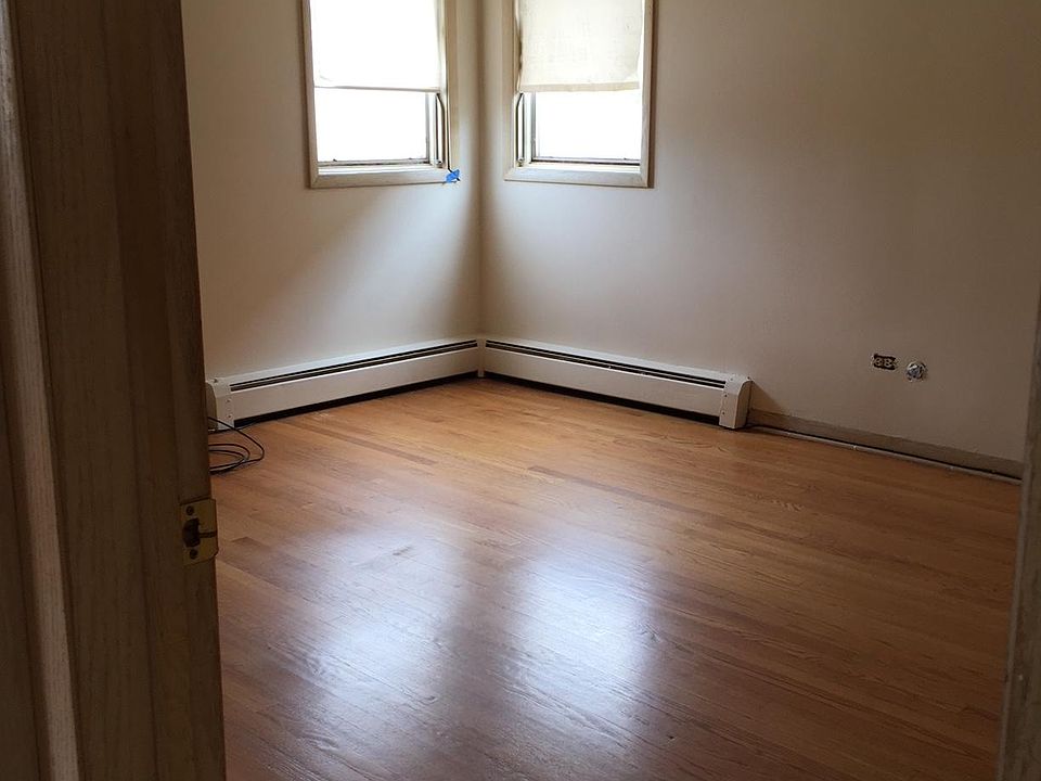 1st image of 6744 W Diversey Ave