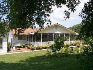 2nd image of 325 Plantation Dr