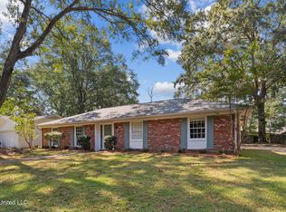 5359 Reddoch Dr, Jackson, MS 39211