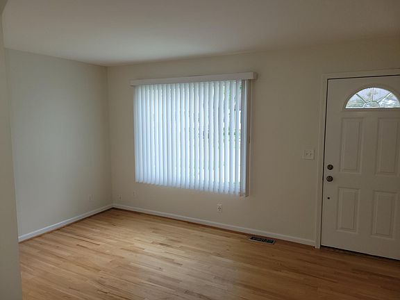 4th image of 1119 Bauman Ave