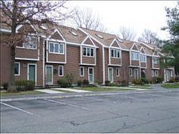 2nd image of 29 Steeplechase Ct