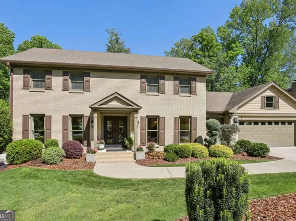 1922 Olde Village Run, Dunwoody, GA 30338