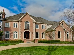 570 Hunter Ln, Lake Forest, IL 60045