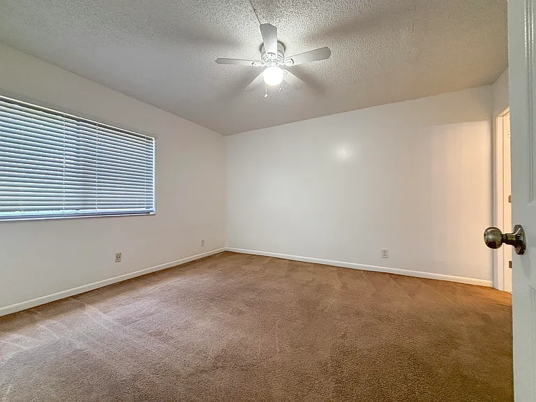 8502 NW 35th Ct #8508 — Photo 9
