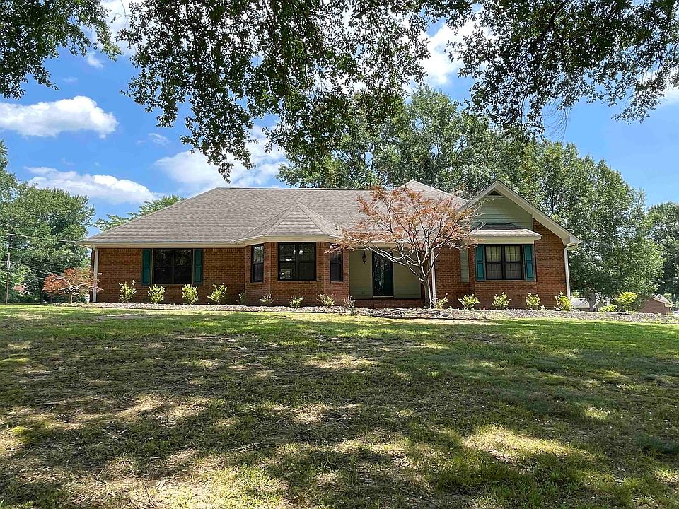 1st image of 221 Hillview Dr