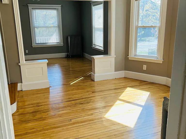 525 Brighton Ave — Photo 6