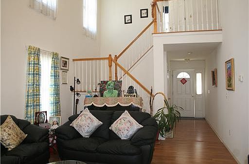 4th image of 24 Bearsley Dr