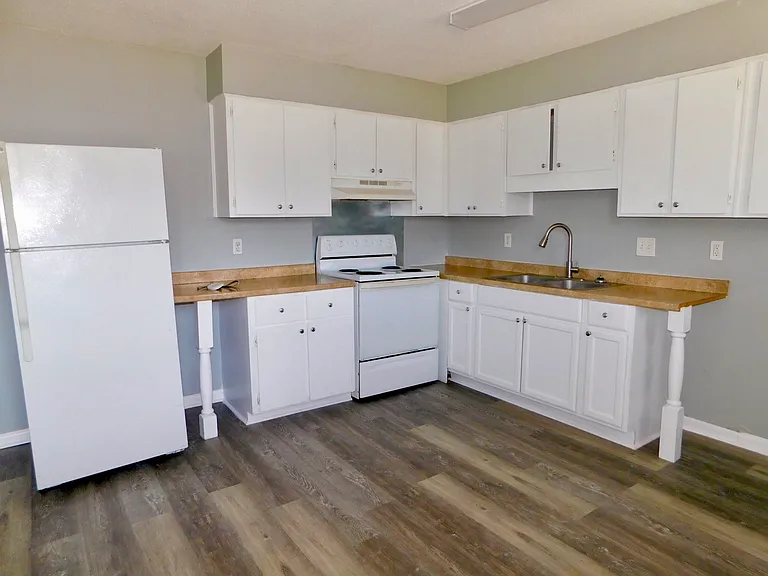 9004 Middleground Rd #B — Photo 1