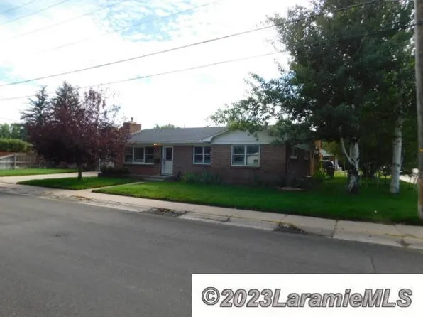 917 S 17th St, Laramie, WY 82070