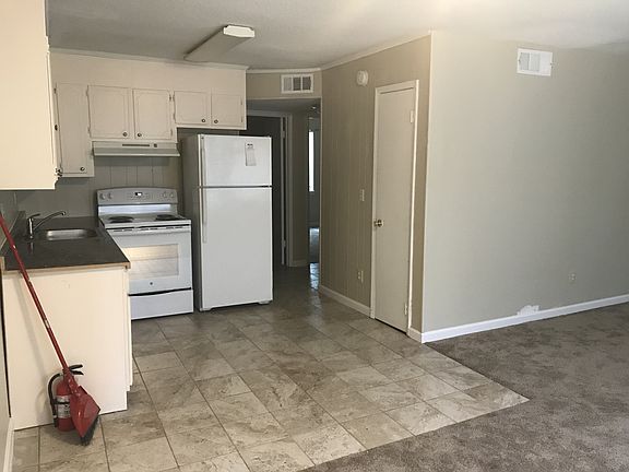 3rd image of 815 41st Ave E APT E