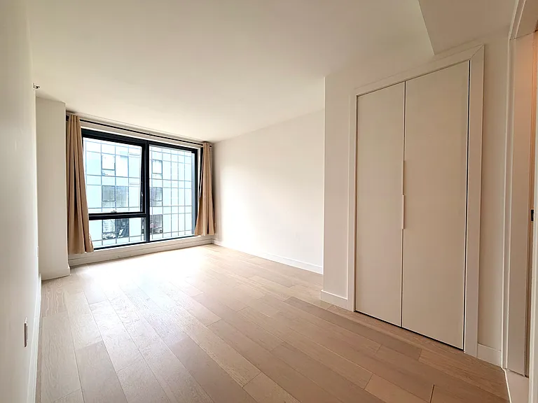 144-49 Northern Blvd #628 — Photo 3
