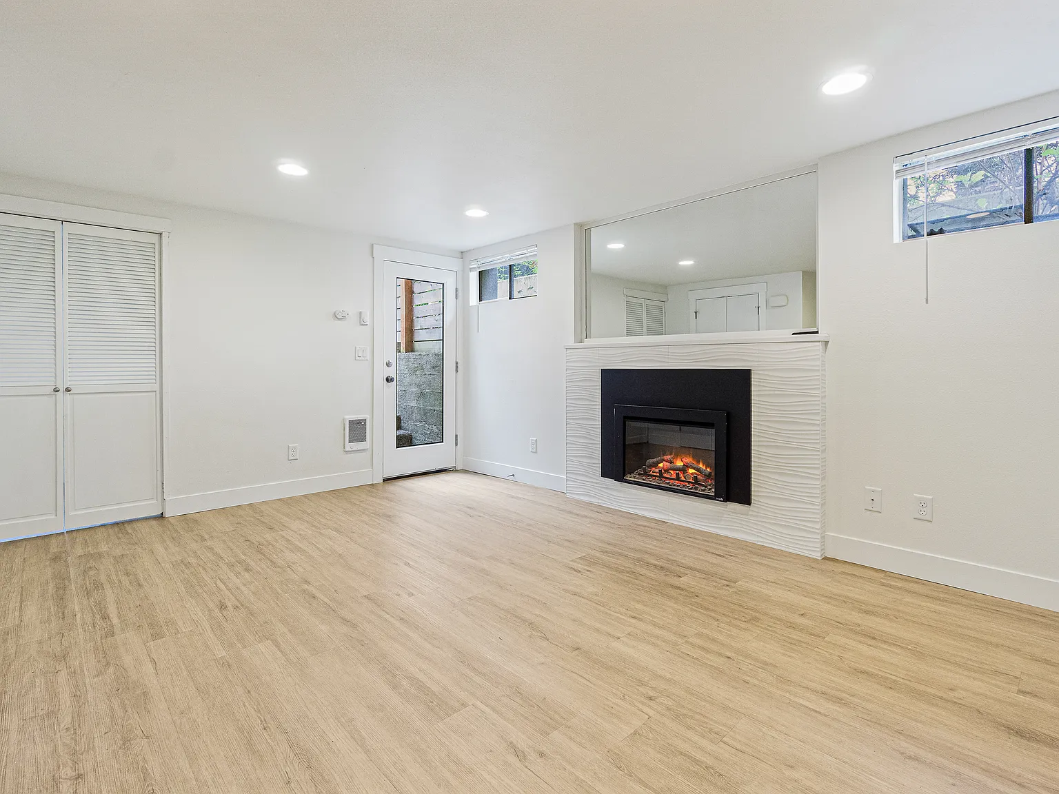 530/532 12th Ave E // Central Park // Seattle - 532B — Photo 1