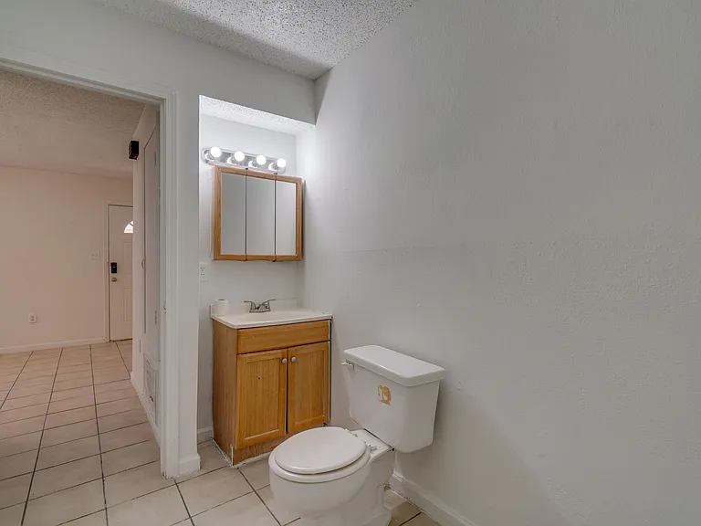 3333 12th St #6 — Photo 9