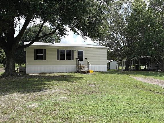 2nd image of 3337 Santa Fe Trl