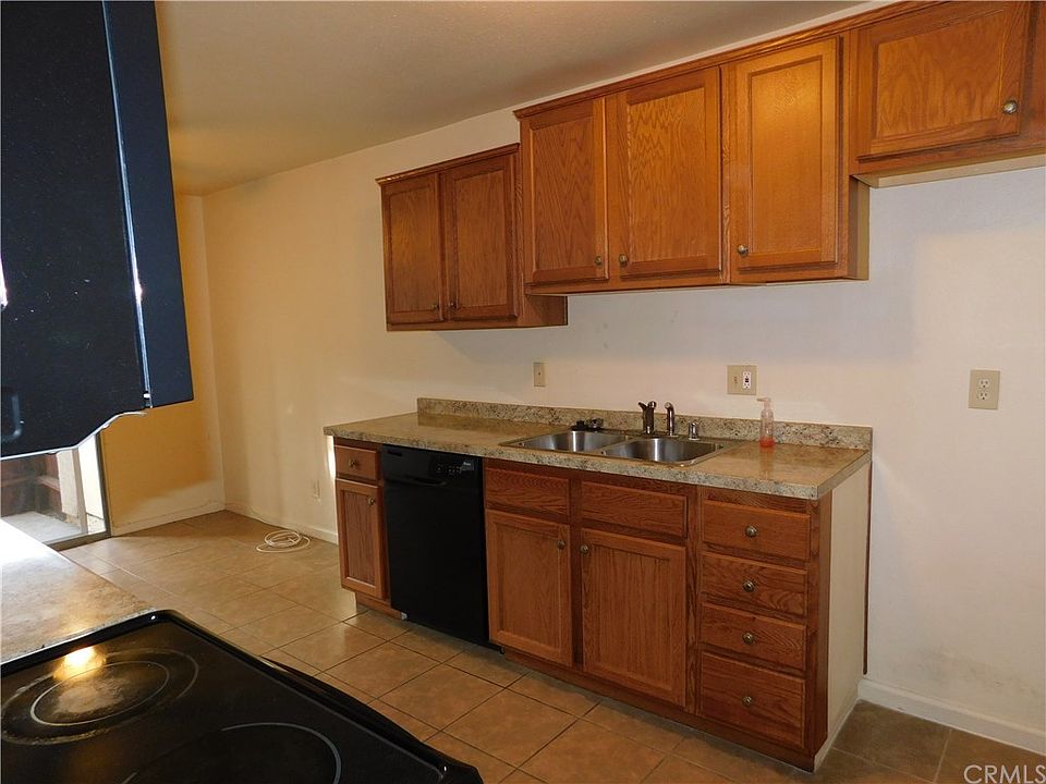1st image of 23635 Golden Springs Dr #B-1