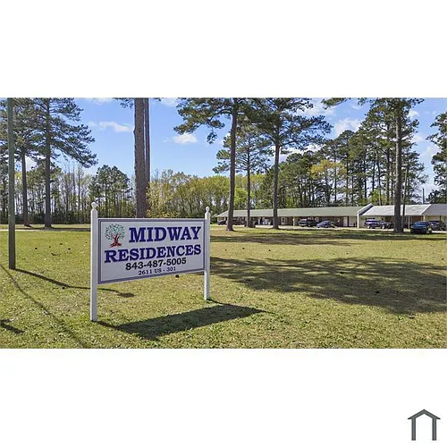 2611 US Highway 301 S Photo 1