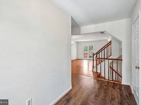 5th image of 3259 Saint Augustine Ct