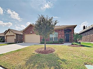 1900 Velarde Rd, Fort Worth, TX 76131