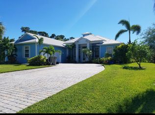 1155 18th St SW, Vero Beach, FL 32962