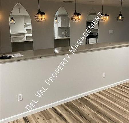 4th image of 5230 Schuyler St #4