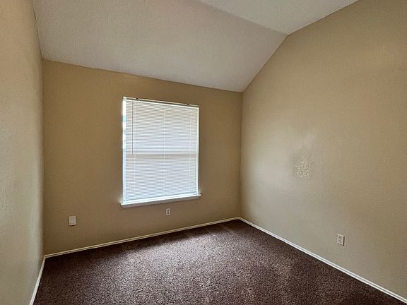 5th image of 2213 Creek Royal Dr