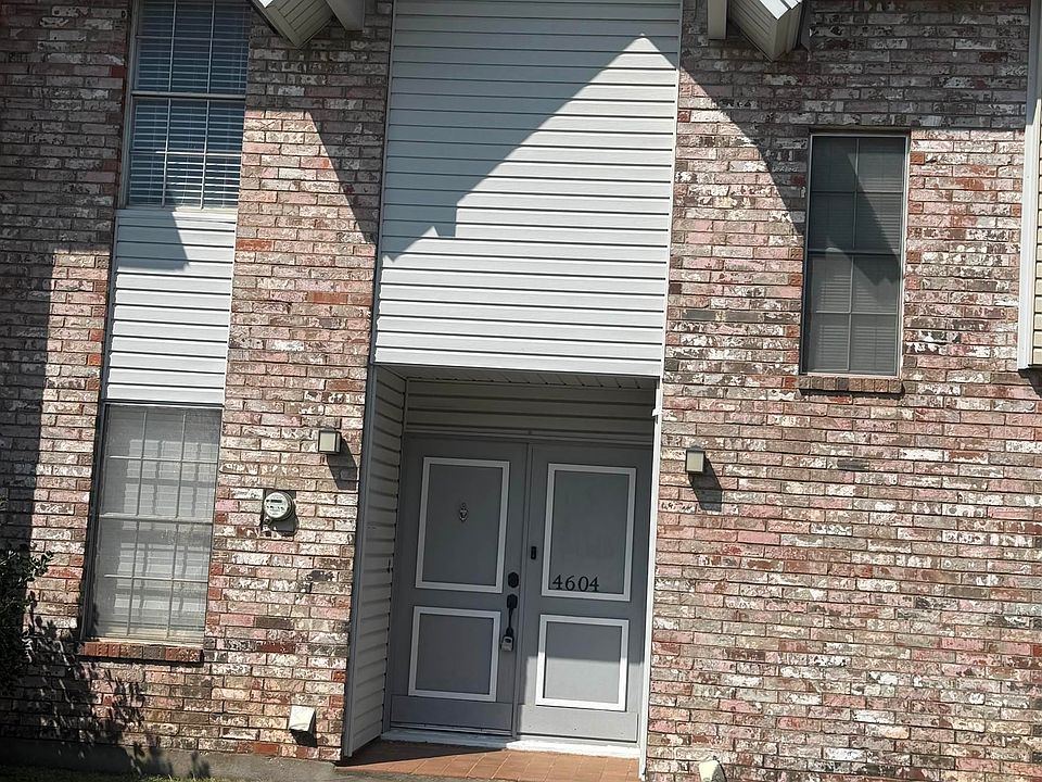 1st image of 4604 Mistletoe Dr