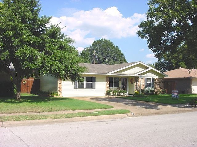 1st image of 1018 Patricia St