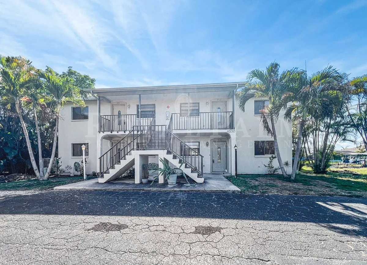 Photo 2 of 36 - 4530 SW 10th Ave #102 - Cape Coral, FL Building Photo - 4530 SW 10th Ave #102