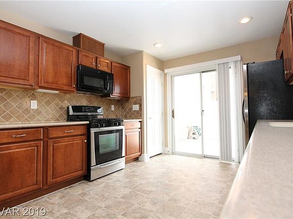 4th image of 9305 Pokeweed Ct #0