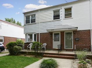 6720 214th St, Bayside, NY 11364