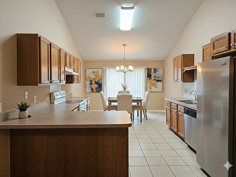 1754 SW Grandview St #101 — Photo 6
