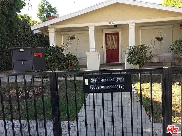 2nd image of 3667 Mentone Ave