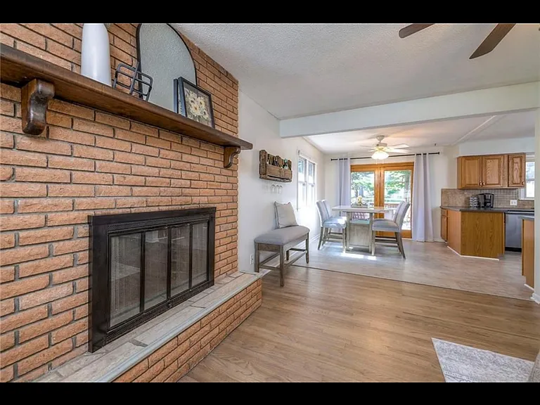 9110 Farley Ln — Photo 37