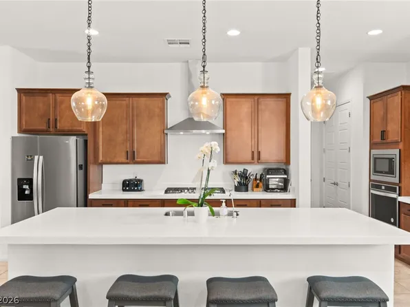 10160 Tree Blossom Ave, Las Vegas, NV 89166