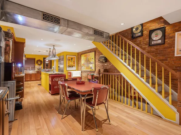 101 Hamilton Place image 5 of 12