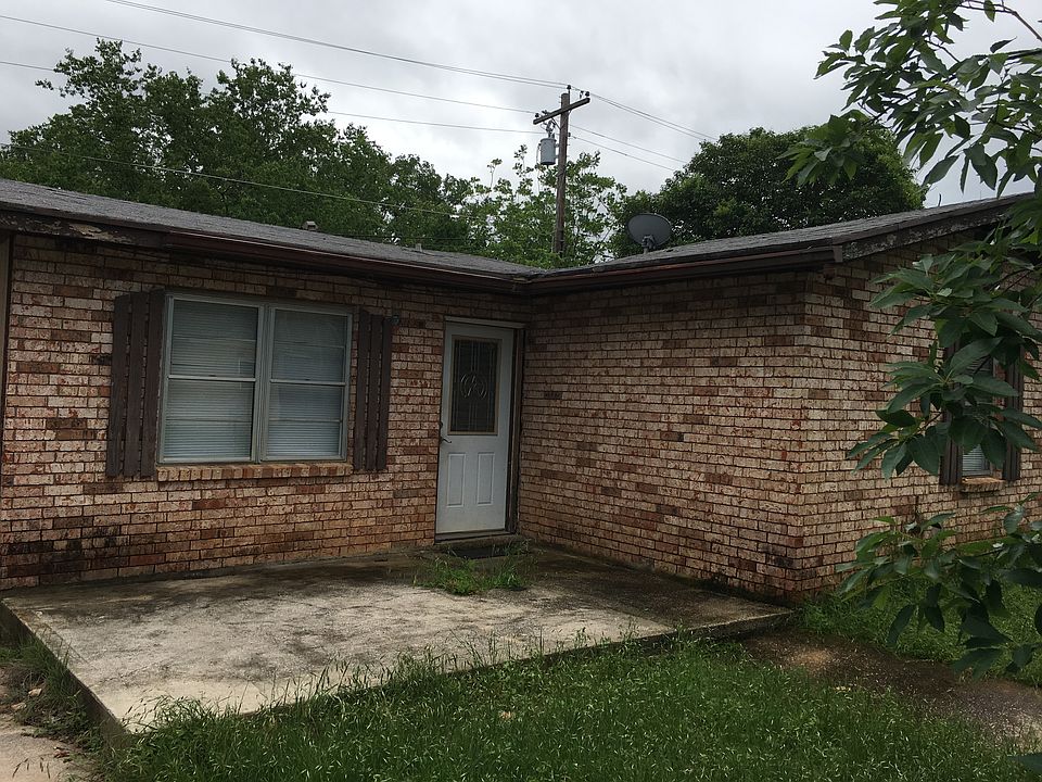 2nd image of 105 Hamilton Creek Cir