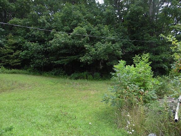 2nd image of 881 Fawn Hill Loop