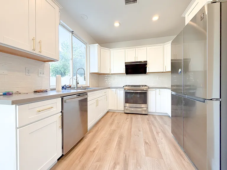 4359 Saint Andrews Dr — Photo 9