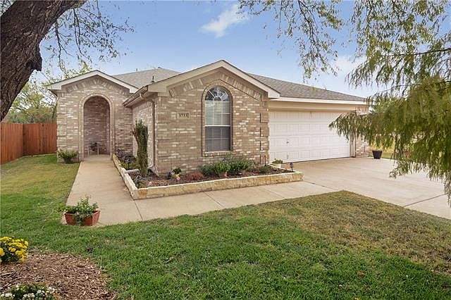 1st image of 3733 Kirby Dr