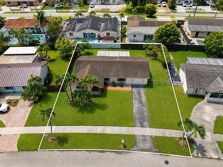13360 SW 46th St — Photo 37