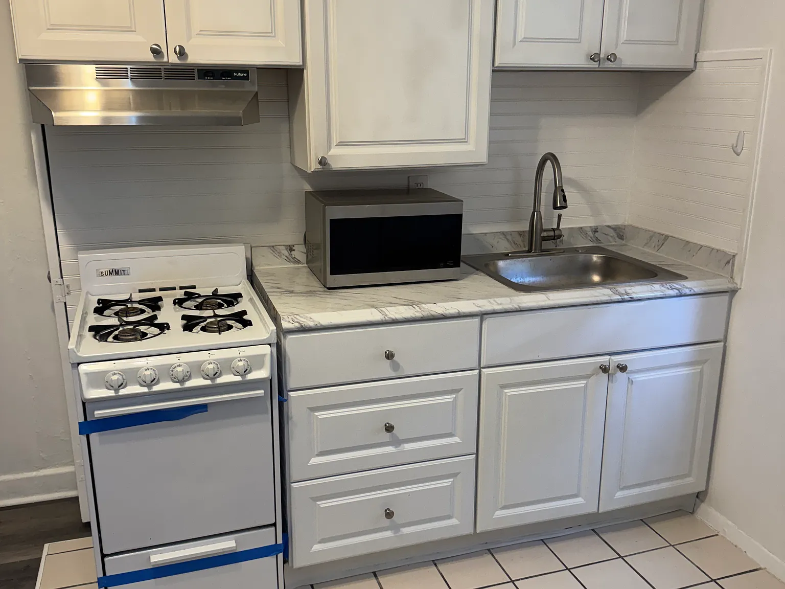 1 bed, 400 sqft, $2,495 — Photo 4