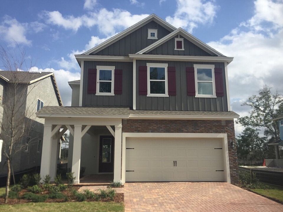 1st image of 586 Windy Pine Way