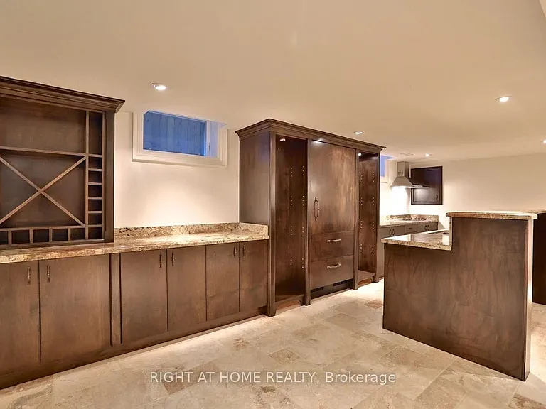 11 York Rd — Photo 15