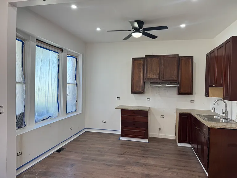 1540 W Garfield Blvd #1 — Photo 11