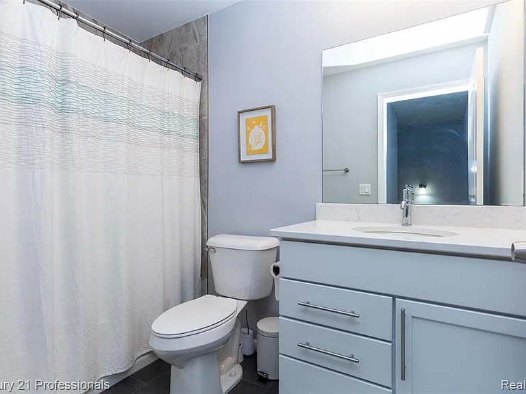 57 Kaprol Dr — Photo 27