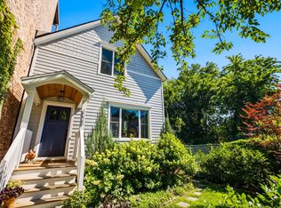 3038 W Diversey Ave, Chicago, IL 60647