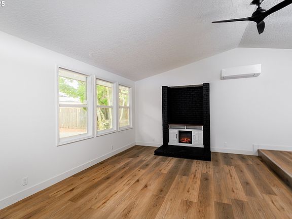 4th image of 6812 NE 92nd Ct