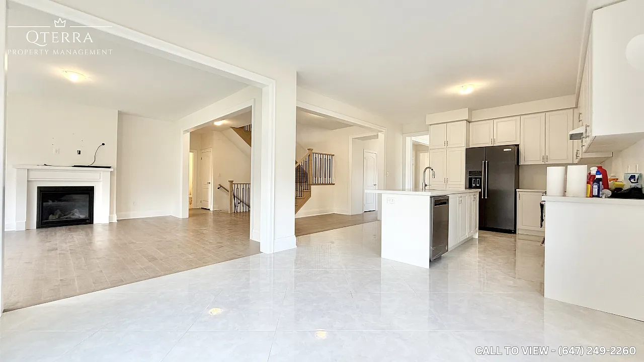 5 bed, 4.5 bath, 3720 sqft, $3,395 — Photo 4