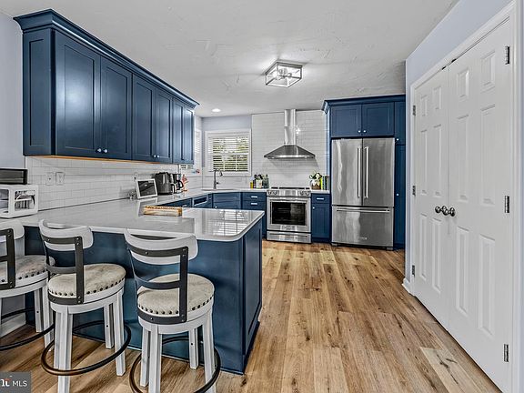 5th image of 72 Battalion Ln