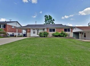 9116 Sioux Dr, Saint Louis, MO 63123